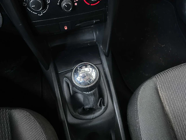 Peugeot 207 1.6 hdif x-line 90pk 2010 (origineel-nl), 68-kbz-5 - afbeelding 13 van  34