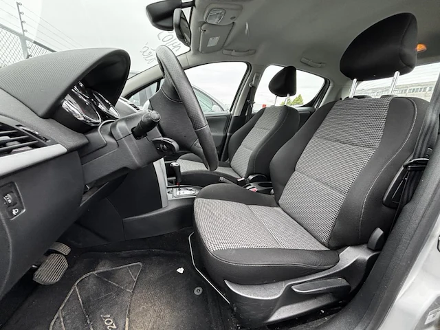 Peugeot 207 1.6i sporty 120 at, 2009 - afbeelding 31 van  31