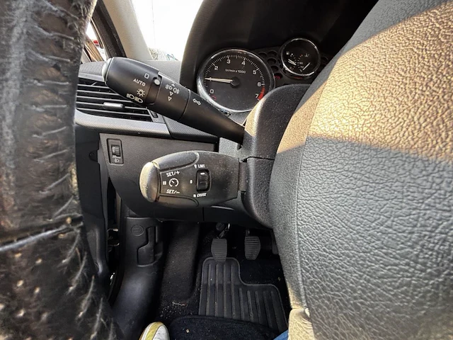 Peugeot 207, 2008 - afbeelding 17 van  37