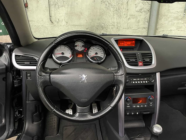 Peugeot 207 cc 1.6-16v t sport 150pk 2008, j-721-nn - afbeelding 10 van  38
