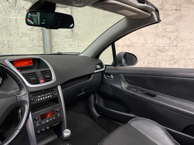 Peugeot 207 cc 1.6-16v t sport 150pk 2008, j-721-nn - afbeelding 11 van  38