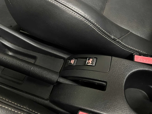 Peugeot 207 cc 1.6-16v t sport 150pk 2008, j-721-nn - afbeelding 17 van  38