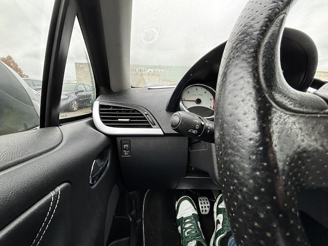Peugeot 207 cc 1.6 hdi pack fap, 2007 - afbeelding 9 van  33
