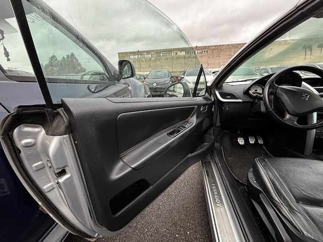 Peugeot 207 cc 1.6 hdi pack fap, 2007 - afbeelding 31 van  33