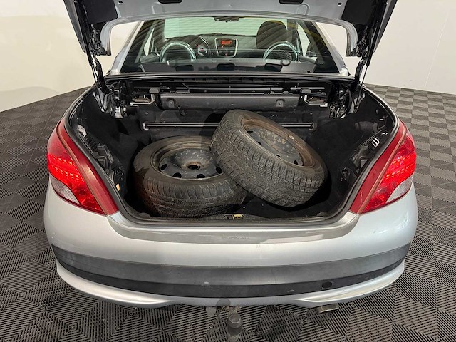 Peugeot 207 cc 1.6 vti noir & blanc, 5-xfz-12 - afbeelding 8 van  13