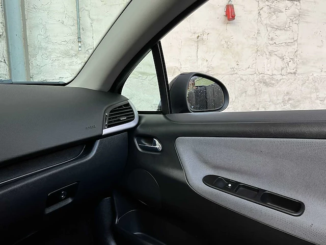 Peugeot 207 cc 1.6 vti première 120pk 2007, 42-xt-gv - afbeelding 18 van  30