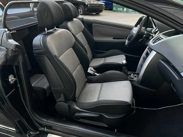 Peugeot 207 cc 1.6 vti première 120pk 2007, 42-xt-gv - afbeelding 22 van  30