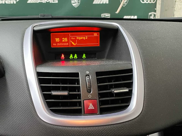 Peugeot 207 cc 1.6 vti première 120pk 2008, 15-zp-jv - afbeelding 17 van  28
