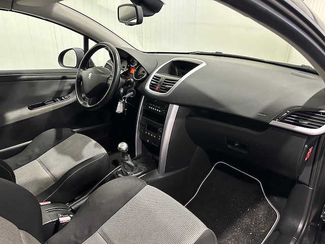 Peugeot 207 cc 1.6 vti première 42-xt-gv - afbeelding 2 van  17
