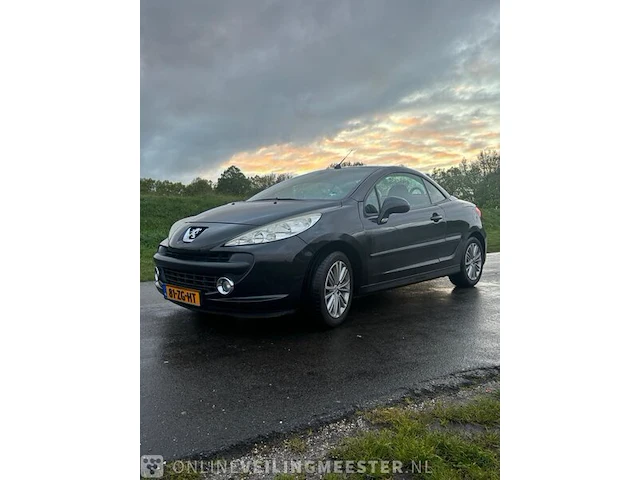 Peugeot 207 cc (cabrio) 1,6 liter (120 pk) uit 2008 - afbeelding 28 van  33