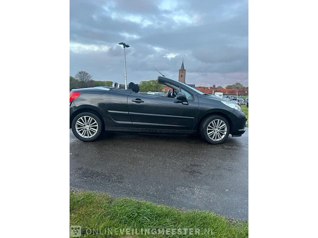 Peugeot 207 cc (cabrio) 1,6 liter (120 pk) uit 2008 - afbeelding 30 van  33