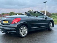 Peugeot 207 cc (cabrio) 1,6 liter (120 pk) uit 2008 - afbeelding 31 van  33