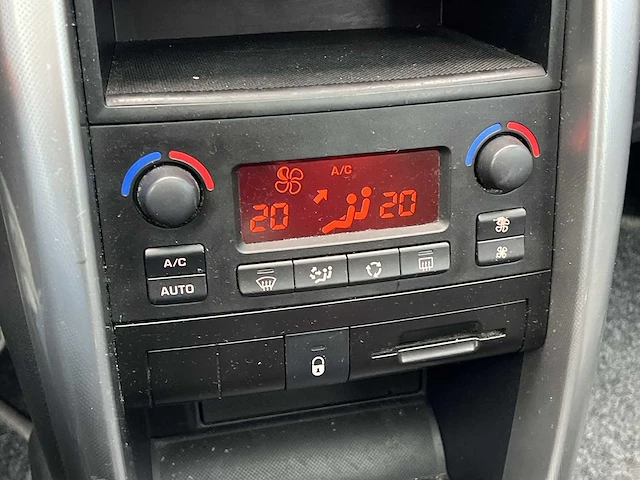 Peugeot 207 sw 1.4 vti xs 2007 | 20-xv-xt - afbeelding 13 van  27