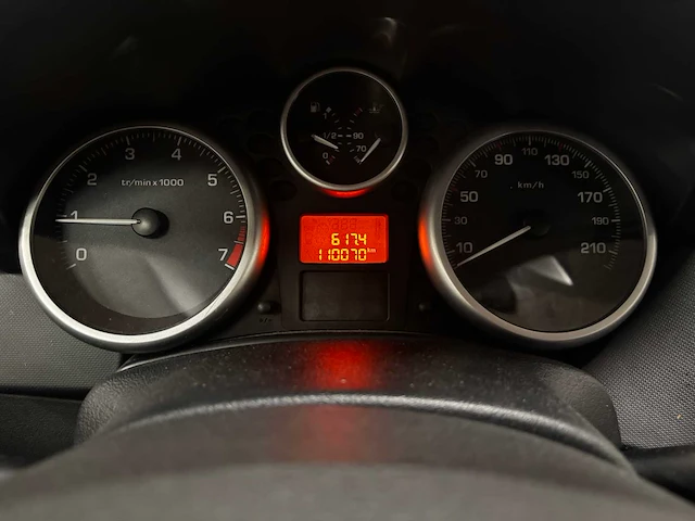 Peugeot 207 sw 1.4 xr 73pk 2007, 06-xz-nz youngtimer - afbeelding 21 van  30