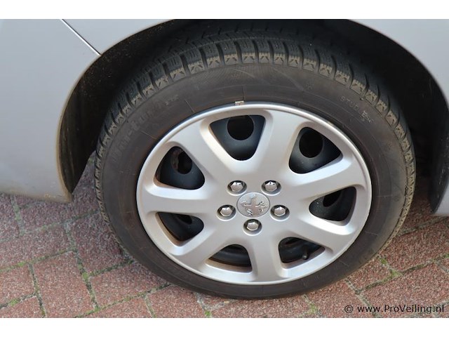 Peugeot 207 sw 1.6 benzine stationwagen | bwjr. 2008 | kenteken: 07-zj-bz - afbeelding 20 van  21