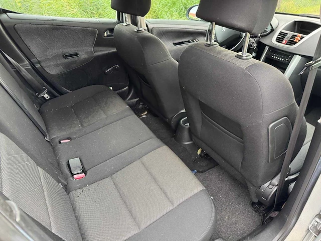 Peugeot 207 sw 1.6 vti xsi prem pano clima 81-xt-sr - afbeelding 6 van  21