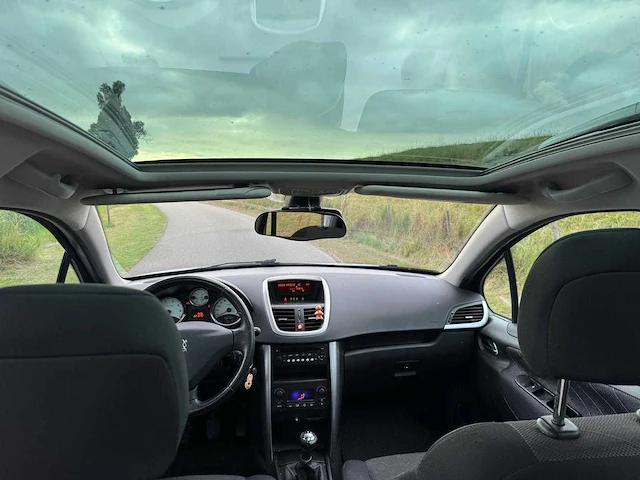 Peugeot 207 sw 1.6 vti xsi prem pano clima 81-xt-sr - afbeelding 17 van  21