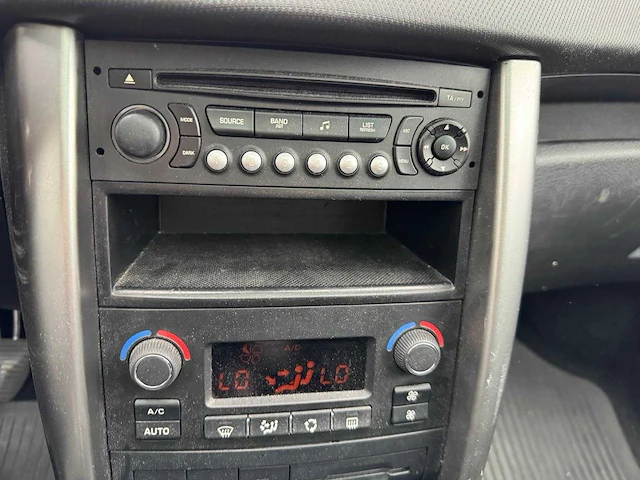 Peugeot 207 sw outdoor 1.6 vti pano clima 94-sbl-4 - afbeelding 3 van  11