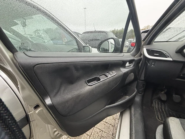 Peugeot 207,2009 - afbeelding 37 van  40
