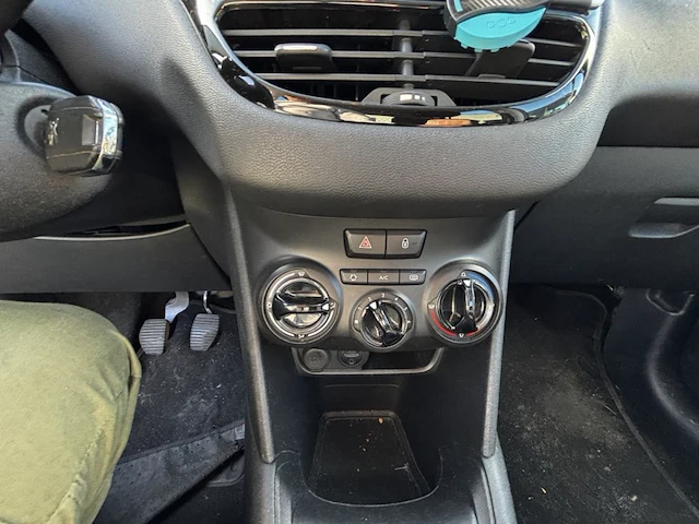 Peugeot 208 1 2i active,2014 - afbeelding 3 van  27