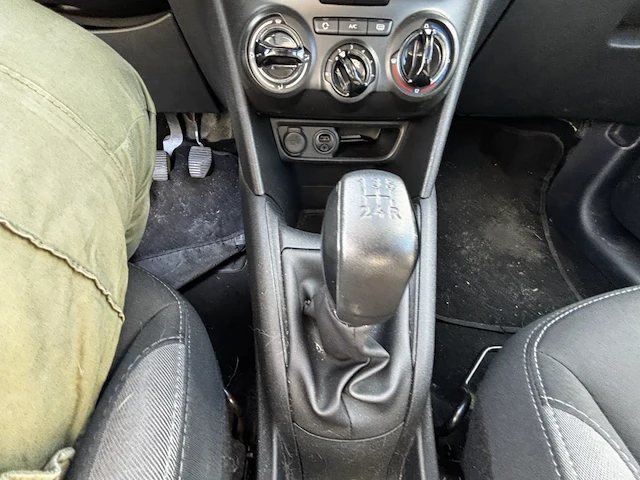 Peugeot 208 1 2i active,2014 - afbeelding 4 van  27
