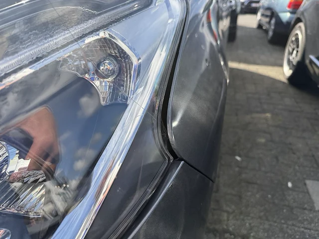 Peugeot 208 1 2i puretech allure,2015 - afbeelding 17 van  26