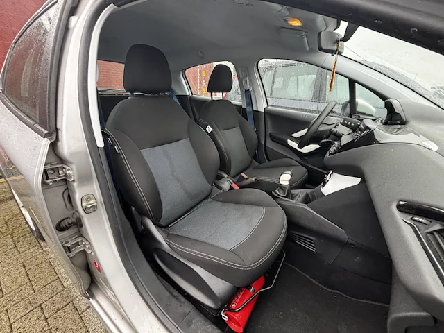 Peugeot 208 1.0i like,2015 - afbeelding 15 van  28