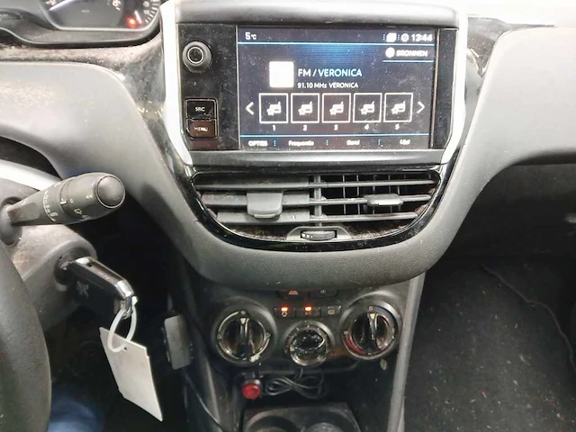 Peugeot 208 1.2 puret. signature, ; xv-849-t - afbeelding 3 van  18