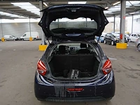 Peugeot 208 1.2 puret. signature, ; xv-849-t - afbeelding 8 van  18