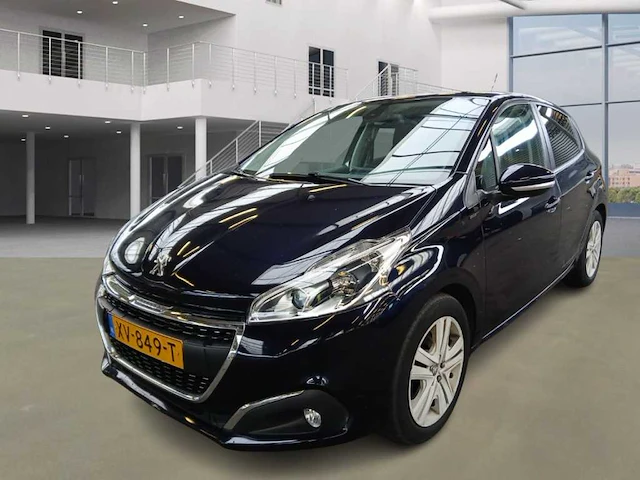Peugeot 208 1.2 puret. signature, ; xv-849-t - afbeelding 1 van  18