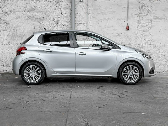 Peugeot 208 1.2 puretech allure 82pk 2017, rl-064-l - afbeelding 41 van  41
