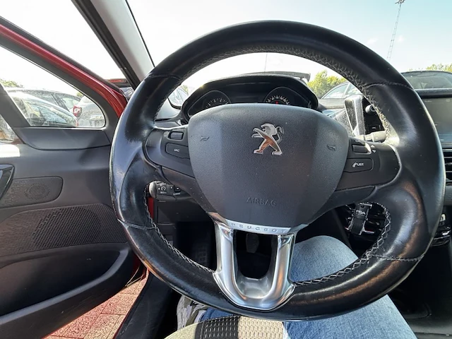 Peugeot 208 1.2 puretech allure s&s 110, 2017 - afbeelding 5 van  31