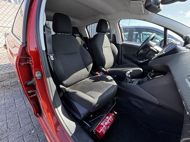 Peugeot 208 1.2 puretech allure s&s 110, 2017 - afbeelding 15 van  31