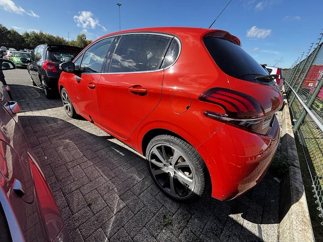 Peugeot 208 1.2 puretech allure s&s 110, 2017 - afbeelding 28 van  31