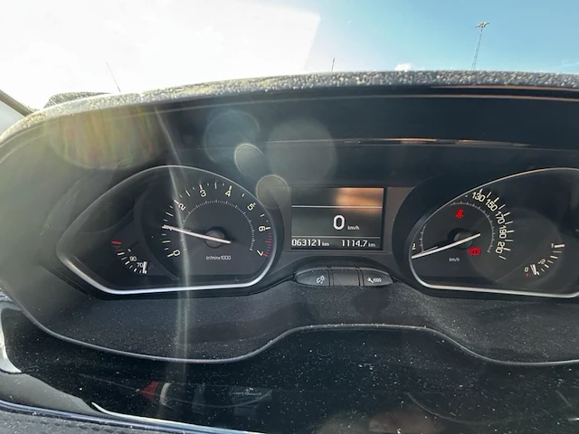 Peugeot 208 1.2 puretech allure s&s 110, 2017 - afbeelding 29 van  31