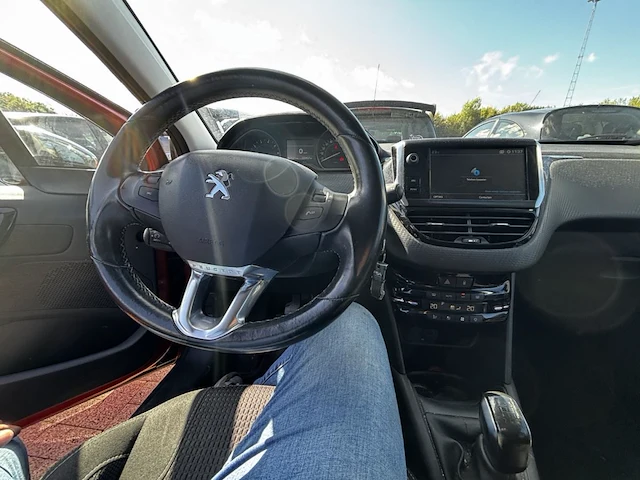 Peugeot 208 1.2 puretech allure s&s 110, 2017 - afbeelding 30 van  31