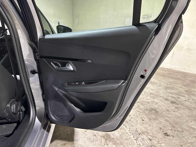 Peugeot 208 1.2 puretech blue lease allure 101pk 2021, l-705-zd - afbeelding 30 van  41