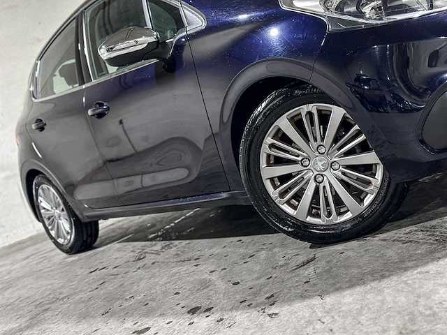Peugeot 208 1.2 puretech blue lease executive 82pk 2018, sz-856-b - afbeelding 39 van  40
