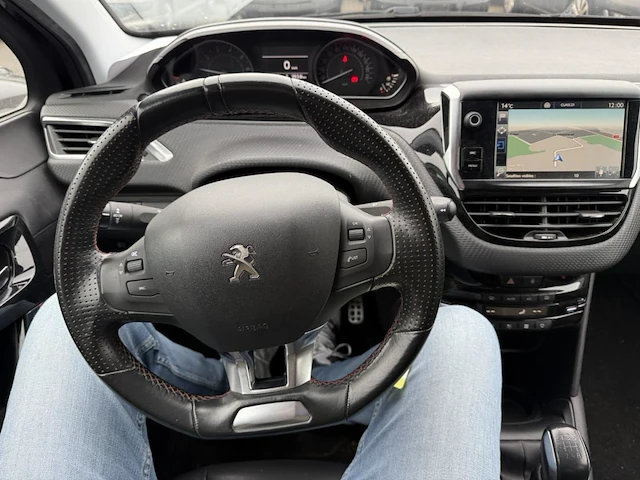 Peugeot 208 1.2 puretech gt line s&s, 2016 - afbeelding 25 van  26
