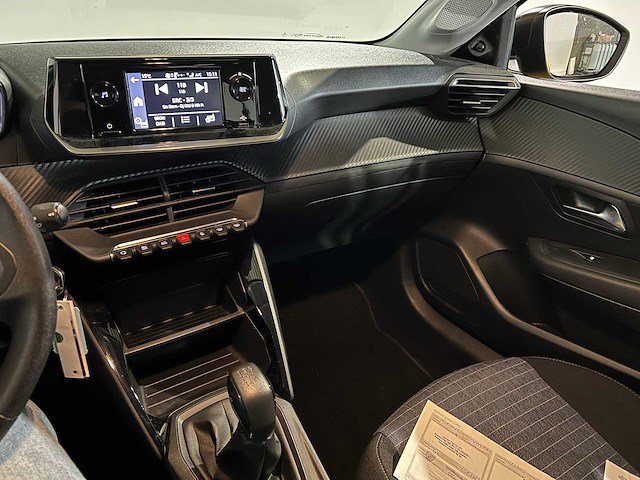 Peugeot 208 1.2 puretech like, j-953-kl - afbeelding 3 van  16