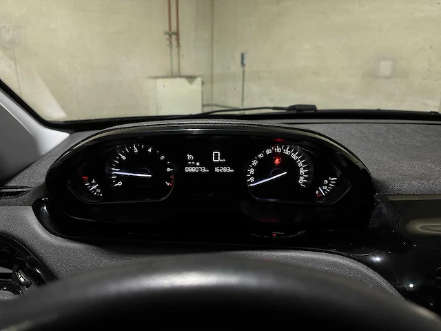 Peugeot 208 1.2 puretech signature 83pk 2019, xr-330-v - afbeelding 17 van  40