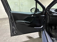 Peugeot 208 1.2 puretech signature 83pk 2019, xr-330-v - afbeelding 21 van  40