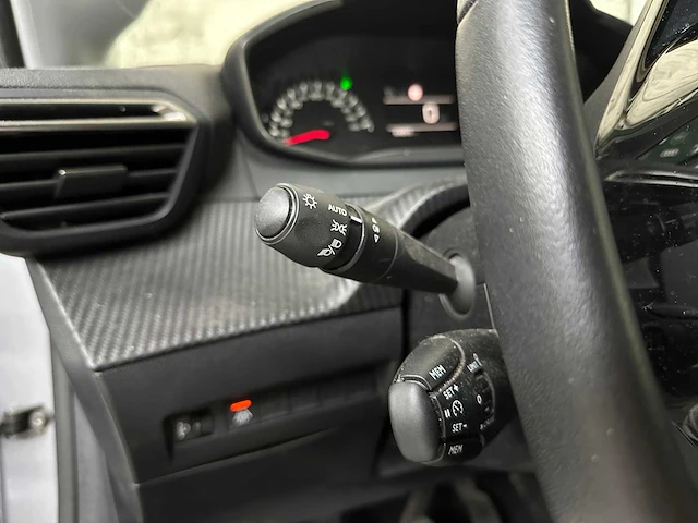 Peugeot 208 1.2 puretech style 75pk 2022, s-682-fj - afbeelding 17 van  41
