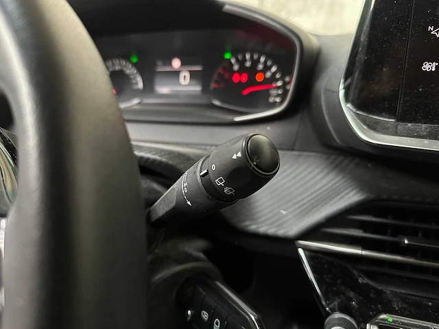 Peugeot 208 1.2 puretech style 75pk 2022, s-682-fj - afbeelding 18 van  41