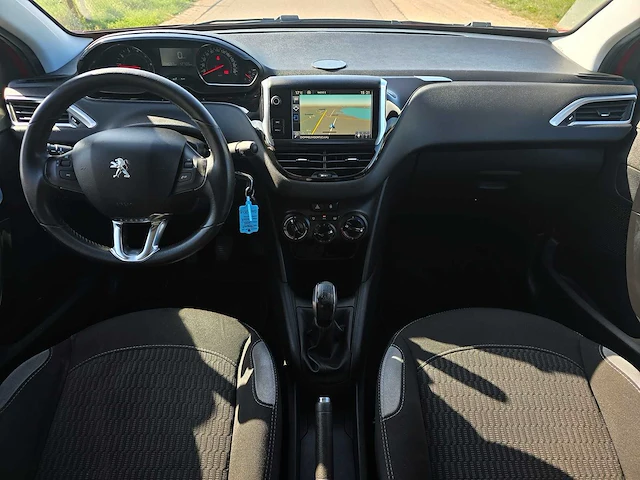 Peugeot 208 1.2 puretech style, gh-920-b - afbeelding 5 van  37