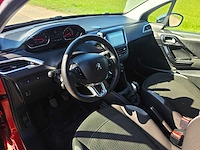 Peugeot 208 1.2 puretech style, gh-920-b - afbeelding 13 van  37