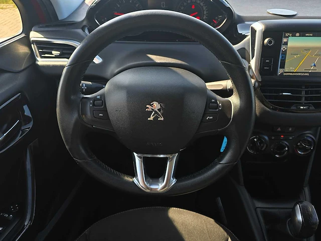 Peugeot 208 1.2 puretech style, gh-920-b - afbeelding 15 van  37