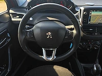 Peugeot 208 1.2 puretech style, gh-920-b - afbeelding 15 van  37