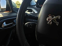 Peugeot 208 1.2 puretech style, gh-920-b - afbeelding 16 van  37