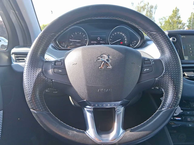 Peugeot 208 1.2 turbo allure 2015 | gv-650-j - afbeelding 9 van  31